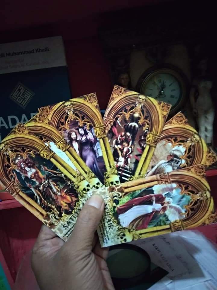 PRIVATE KEILMUAN MEMBACA TAROT